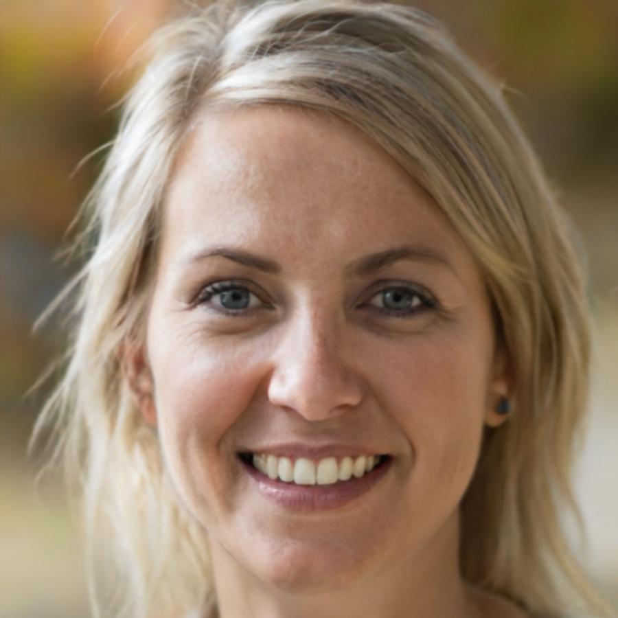 Finanzanalystin und Datenexpertin